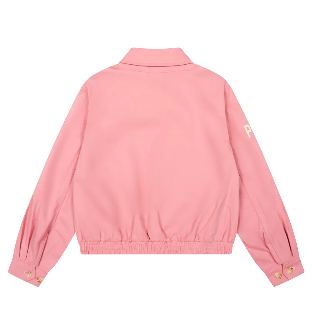 P300 top quality" Style number: 8101# (not off the shelves all year round) [Ralph Lauren/Ralph Lauren old cadre pony embroidered armband POLO jacket] ✅Ralph Lauren Ralph Lauren classic basic American retro old cadre goddess style jacket ✅Pure cotton high-gram heavy wash, soft, comfortable and tangible, upright and textured ✅Customized Vintage bronze double-open zipper head to restore the same quality as the cabinet version ✅This style: White/khaki color. There are waist patterns inside the threads of the collar and cuffs. Please note~ ✅Retro versatile jacket. The upper body is very flattering. Versatile model YYDS~ ✅Versatile for daily wear and work wear. ✅The upper body is simple and easy to wear. A must-have for goddess ootd. Good-looking clothes are never too picky. A must-have in the goddess' wardrobe. Size: S-XL. Color: White, yellow, red, navy, khaki, pink, light blue, olive green.